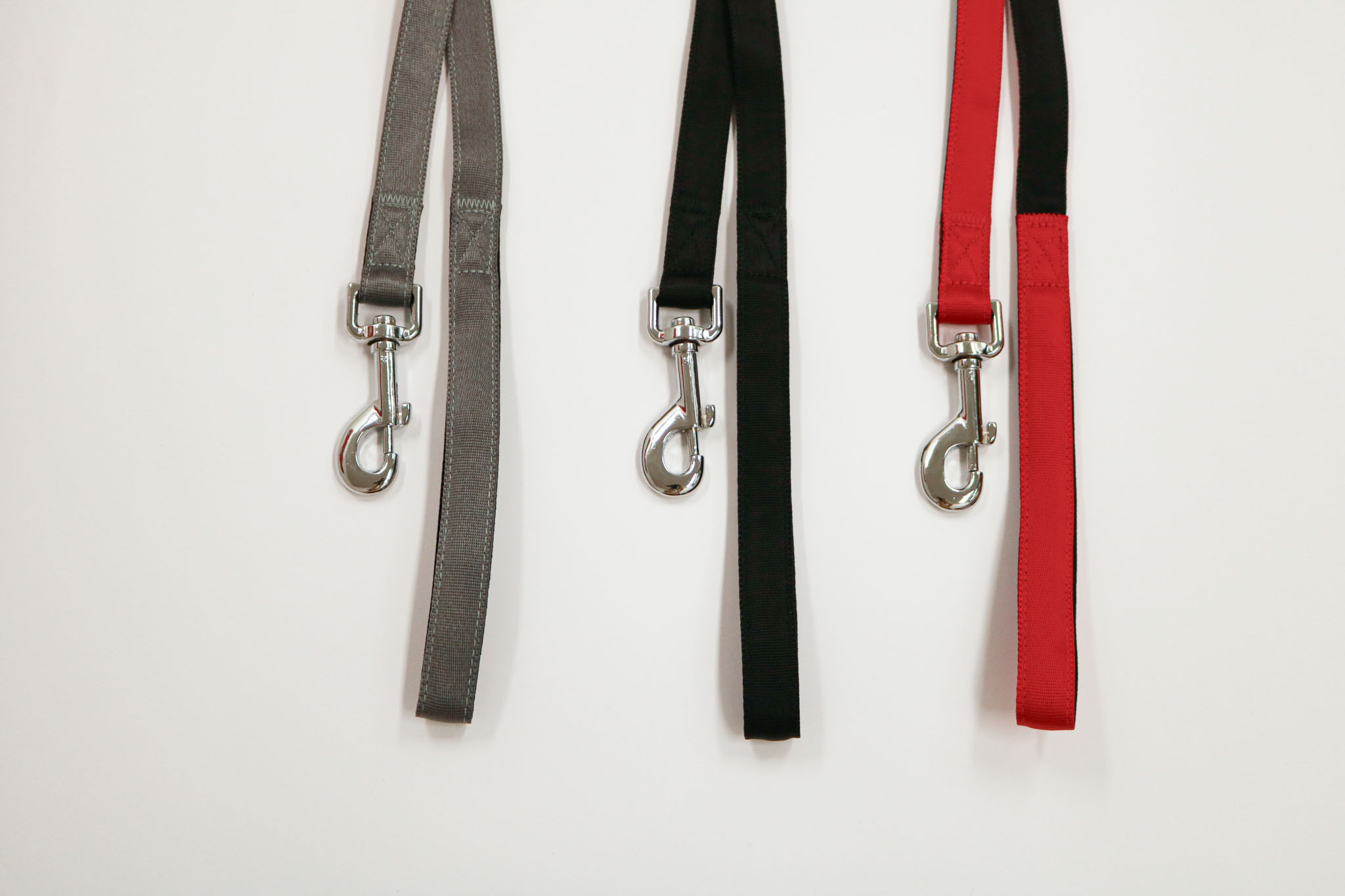 Nylon halsband of looplijn gevoerd rood